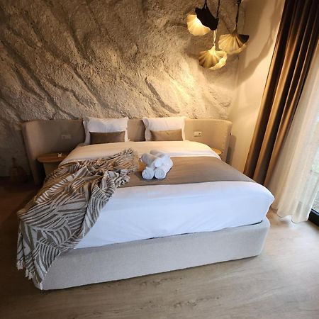 The Berg'S 10 Hotel Ocna Mures Bagian luar foto